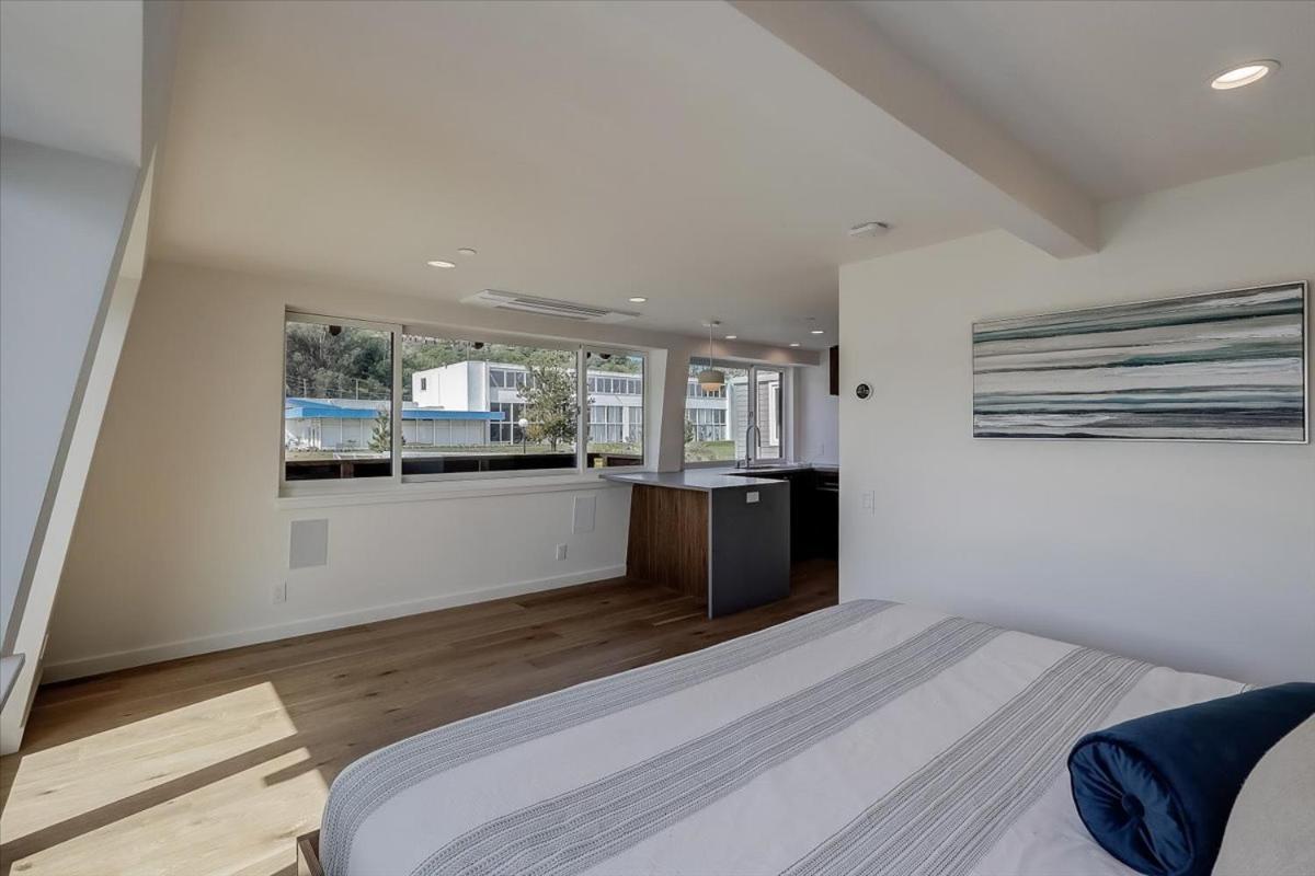 Floating Condos Of Commodore 11 Mill Valley Bagian luar foto