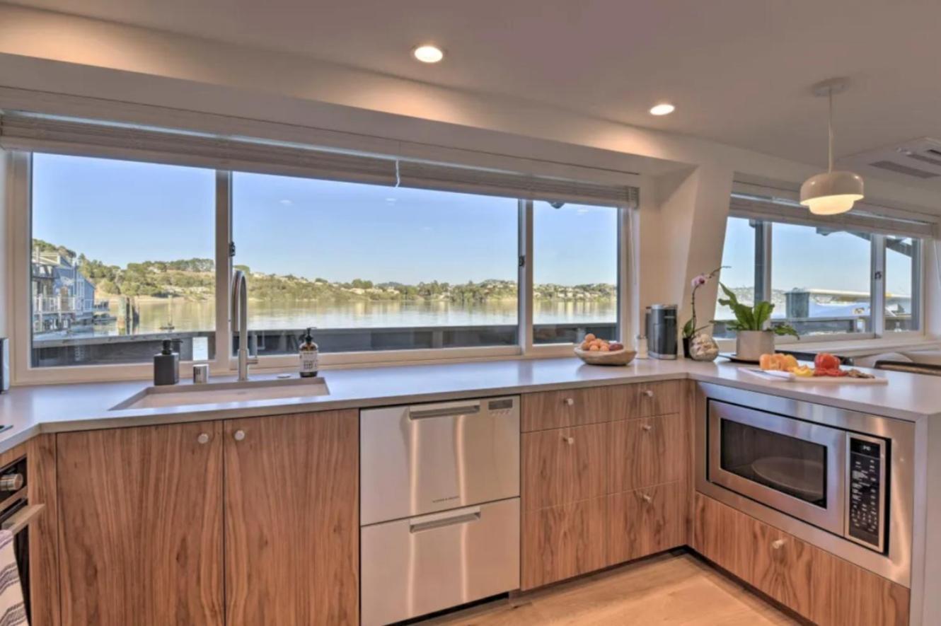 Floating Condos Of Commodore 11 Mill Valley Bagian luar foto